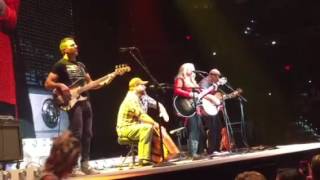 Sunny Sweeney and Karyn Rochelle singing "From a Table Away" July 24, 2016