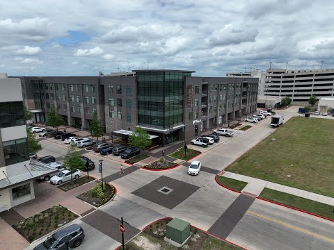 100 PARK | a Stylish Apartments in #College Station | by #CREWORXMEDIA