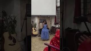 Download lagu Yeshu hai kaisa kumhar, Christian Hindi action song.  mp3