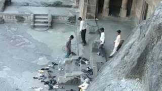 preview picture of video 'Ajanta caves Maharashtra, India Backpacking Travel Guide by John Benjamin'