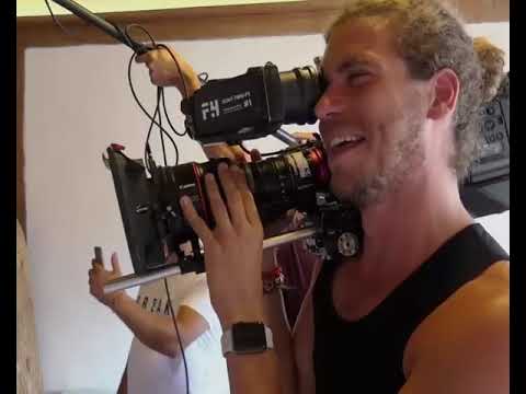 yörük köyünden Filiz Teyze ve Alman turist (teyze küfrediyor)