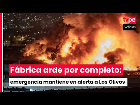 Incendio de gran magnitud consume fábrica de cosméticos en Los Olivos