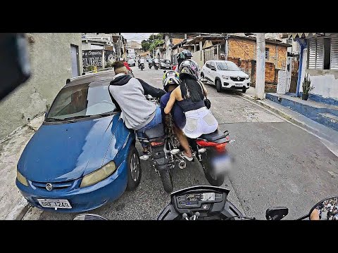 A perseguição de tirar o fôlego dos casais mais ousados das redes sociais.