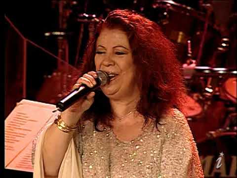 Pot-Pourri: Samba no quintal / Doce refúgio [feat, Luiz Carlos da Vila] - Beth Carvalho…