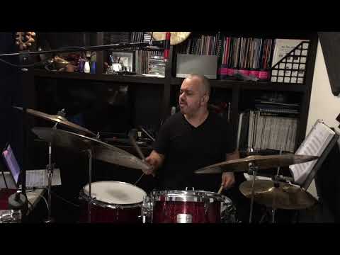 Bebopskerony  ( Ralph Peterson) Play Along interpretado por Gustavo Bureau.