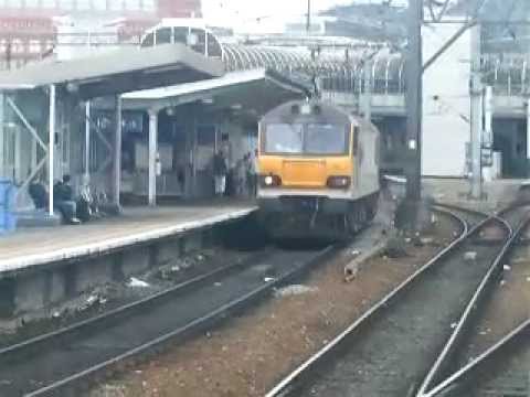 DB Class 92 No. 92039 on 4O09 Trafford Park F.L.T - Southampton M.C.T @ Manchester Piccadilly