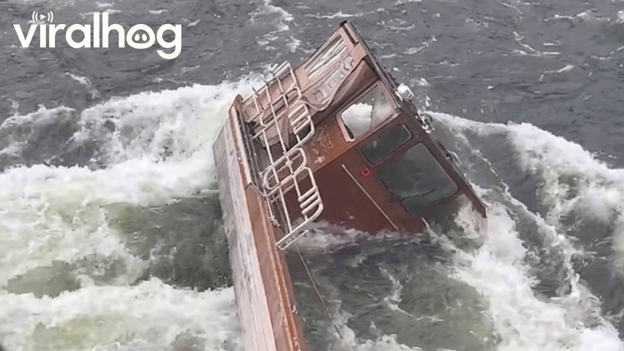 Boat Swallowed by Snake River in Hells Canyon || ViralHog