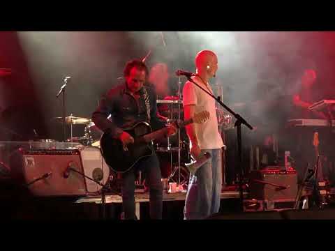 “Sound” by James. / Sala la Riviera, Madrid September 2022