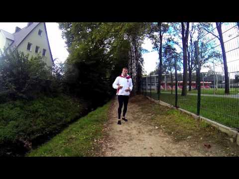 Wpadać na styku stóp stóp Wspina się na kość kciuka