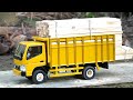 MOBIL TRUK OLENG MITSUBISHI CANTER SKALA 10 MINIATUR RC TRUK REMOTE KONTROL MUAT KAYU