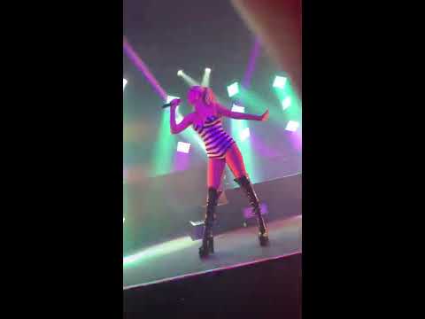 1,2,3 dayz up (feat. SOPHIE) - Kim Petras - LIVE Clarity Tour Portland, Oregon