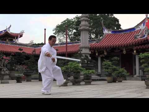 Master Daniel Tan   Tai Chi Sword 42   International Competition Routine