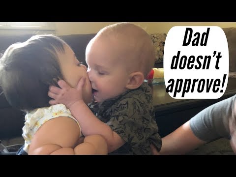 Aurora has a boyfriend || Job interview!