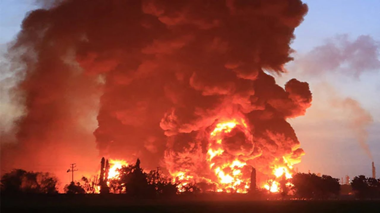 ENERGY NIGHTMARE FOR RUSSIA! UKRAINE STRIKES RUSSIA’S UNDERGROUND GAS STORAGE - KEY REGIONS FREEZE