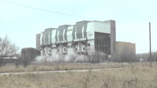 preview picture of video 'Sprengung des Kesselhauses des ehemaligen Kraftwerkes Thierbach'