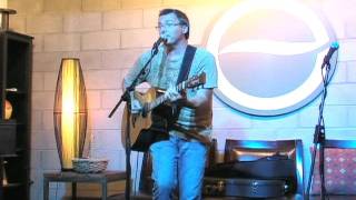 Bill Dutcher incredibly creative acoustic guitarist performing at a open mic in Arizona