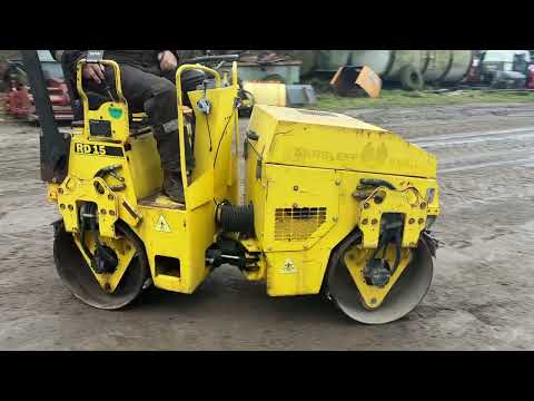 Video: Wacker RD15 road roller 1