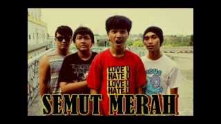 Download lagu semut merah - AW AW AW cover (supergirlis) mp3