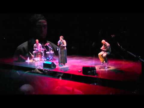 5 songs (Musiki, Dibongo, Din Longue, Sisea, Atele) by Coco Mbassi