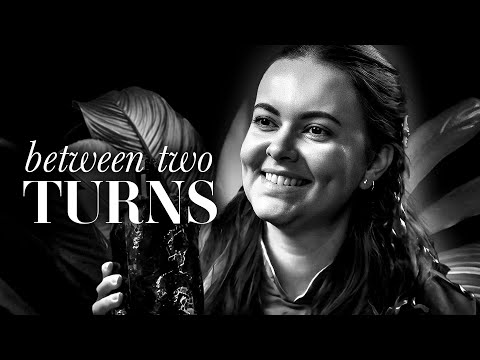 Between Two Turns - Bübble Bùtte