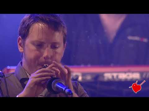 Sonerien DU & le Bagad "Ar Meilhoù Glaz" -  Redernoz ( Suite gavotte )