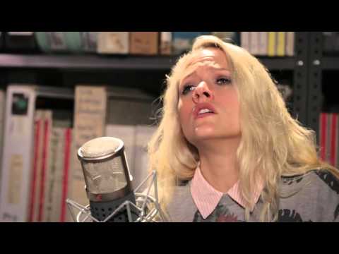 Catey Shaw - Outerspace - 10/16/2015 - Paste Studios, New York, NY