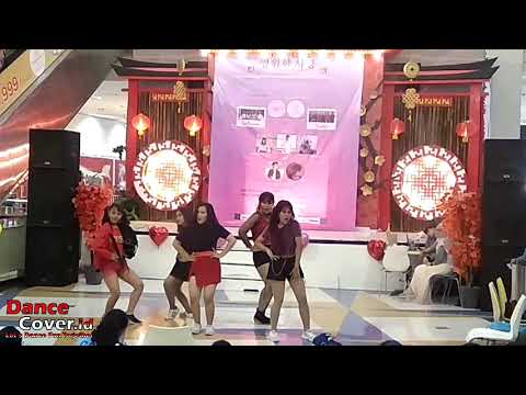 Red Five Dance Cover Red Velvet at A K-Pop Gathering Event with Nostalgia Depok Town Square 170219