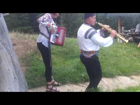 Pensiunea vanatorul & vf.crucea arsa...