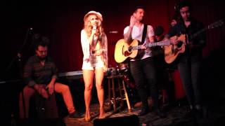 Haley Reinhart &quot;Sittin&#39; on the Dock of the Bay&quot; Hotel Cafe