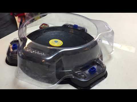 [HD] WBO Beyblade Battle: Cye Kinomiya vs Common Pickle - Full Fight (English)