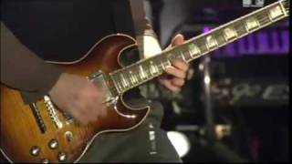 Maroon 5 - Shiver (Mtv Day 08)