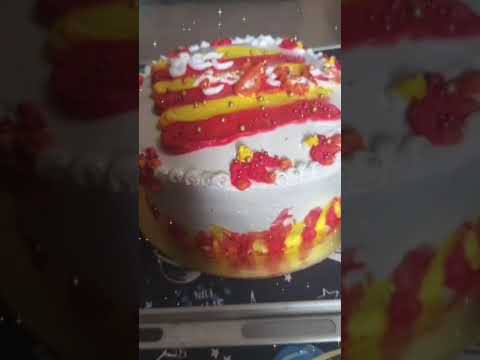 #cakedecorating #vanillacake  #vanilacakedecoration #cake