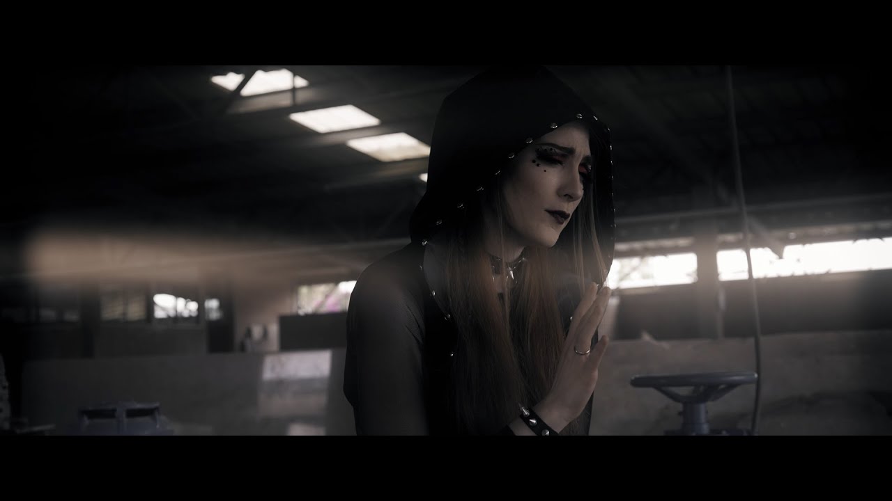 <a href="https://mediafeeder.net/music/shatteredvessels"><span style="font-size:1.1em;"><strong>Shattered Vessels</strong></span></a> present the music video for their 2024 Single <em><span style="font-size:1.1em;">Hear Me Roar</span></em>.\n\n\n \n\n