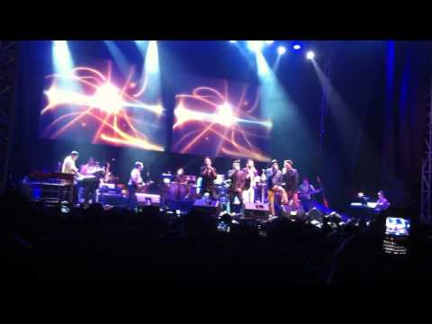Glenn Fredly Feat. the Re-Union at Konser Cinta Beta