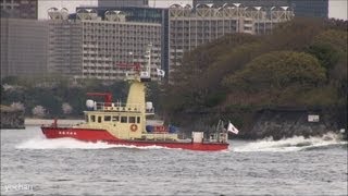 preview picture of video 'Fireboat: Kawasaki maru No.6 (Kawasaki City Fire Department,Japan) 消防艇「第６川崎丸」川崎市消防局（東京港内を航行）'