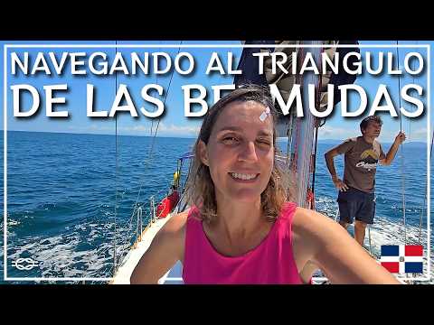 AWESOME WHALES GET UNDER THE BOAT 😯 | Ep. 55 - Chez Team