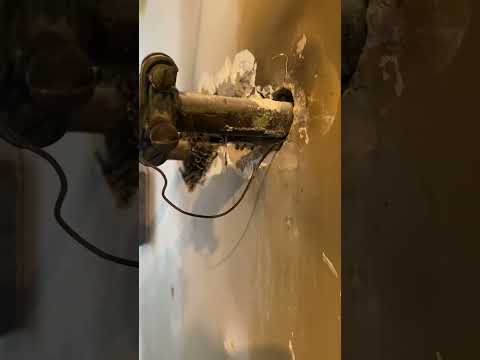 Goodman furnace with a code 8 check igniter or improper grounding