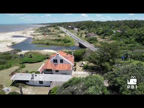 Video de YouTube - Casa en Venta de 5 dormitorios con  Garage en Las Flores, Maldonado