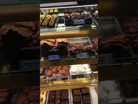 GOURMET CHOCOLATES, TRUFFLES, FUDGE…CHOOSE YOUR FAVORITE | MIGGY & ROSS #SHORTS #SWEETCONEALABAMA