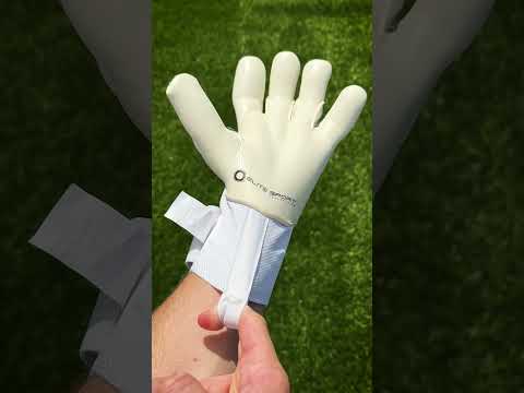 UNBOXING THE ‘EMERALD’ ELITE SPORT COURTOIS GLOVES 😍