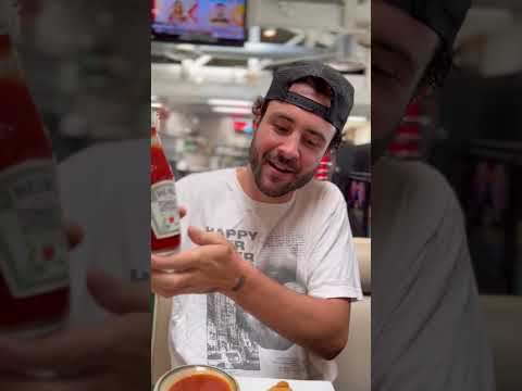 Café da manhã icônico em Los Angeles: “Mel’s Drive-In”