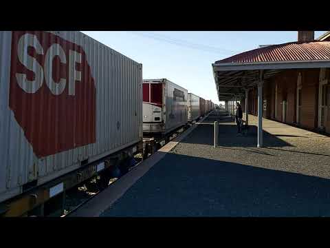Train passing through Serviceton railway station, Western Victoria