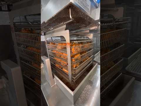 This pressure fryer can fry DOZENS of pieces of FRIED CHICKEN at once! #friedchicken #lasvegas