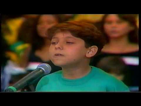 Bruno Miguel cantando no Xuxa Park Especial Copa - 1994