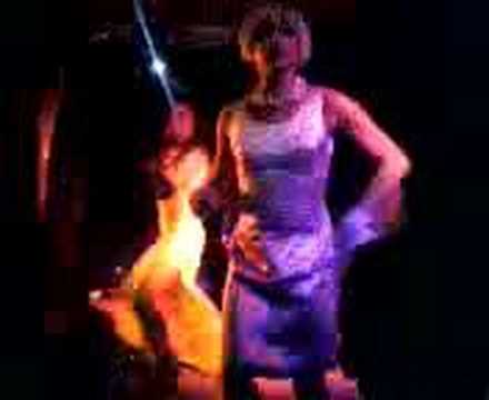 eleonora e roberta magnifico sigla 2007 voglia