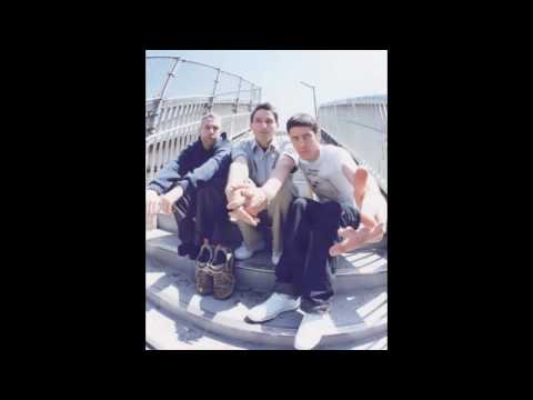 Jump It Out (House of Pain & Beastie Boys Mashup)