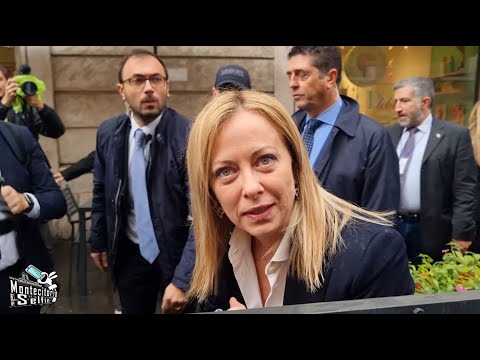 MontecitorioSelfie - "4 Novembre, il treno, le frecce, il presidente"