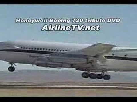 Honeywell Boeing 720 landing at KIWA Feb 8/07