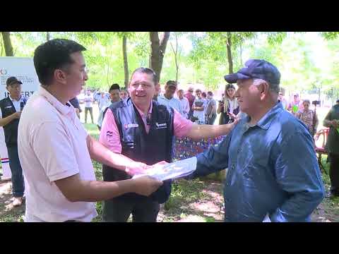 Otra fiesta de la felicidad en 3 de Mayo, Caazapá, con entrega de más de un centenar de títulos.