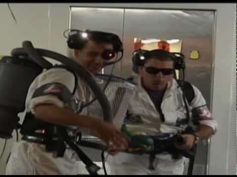 Доктора и Попа , Au-u-u-u....! Be Nice! De-animalize! Doctora i Popa